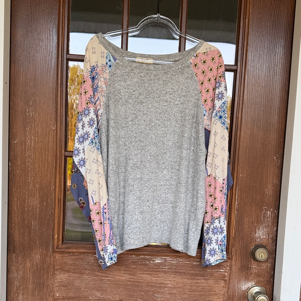 freebird Gray Raglan Top with Pink & Cream Patchwork Sleeves